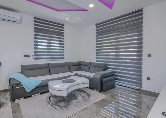 Enie Mit Eigenem Pool By Interhome בית נופש Garica