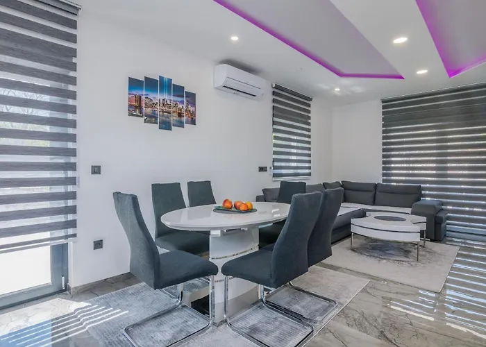 Enie Mit Eigenem Pool By Interhome בית נופש *