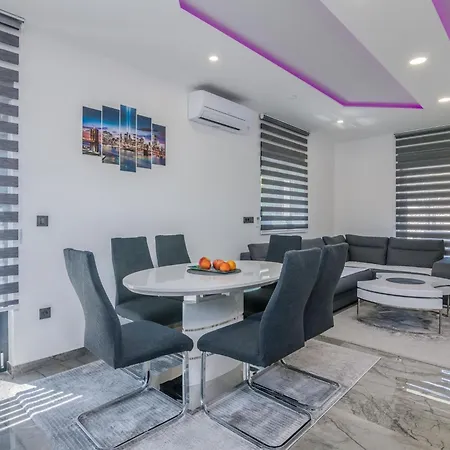 Enie Mit Eigenem Pool By Interhome Vikendica *